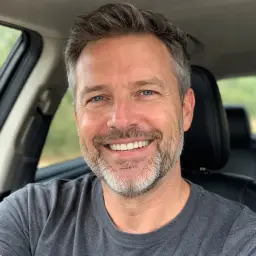 Portrait of Daniel O’Connor, an Australian player from Newcastle, sharing his experience with Ignition Casino AU